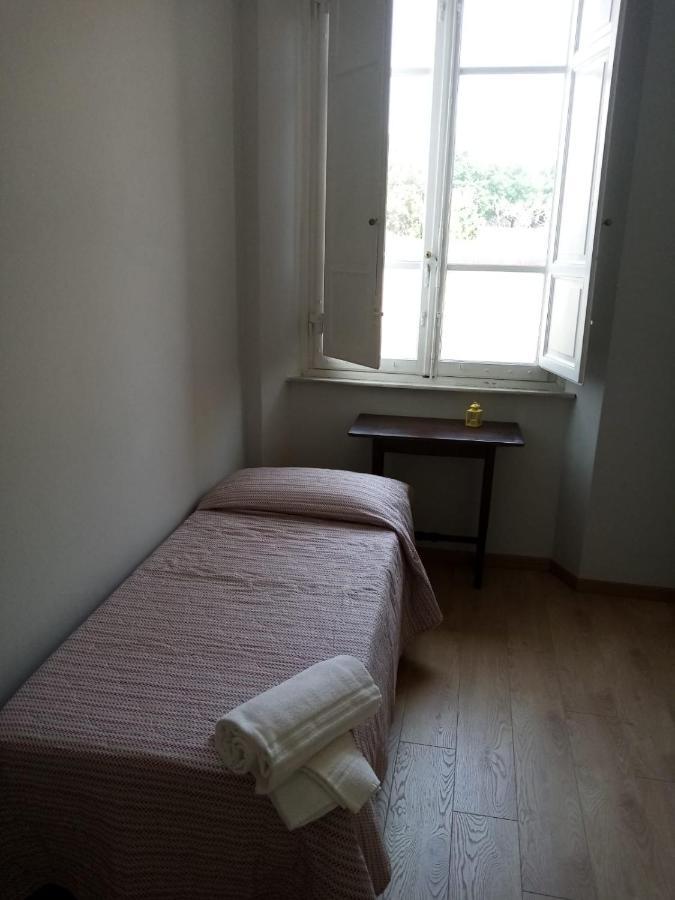 Bed and Breakfast Binario 5 Лукка Екстер'єр фото